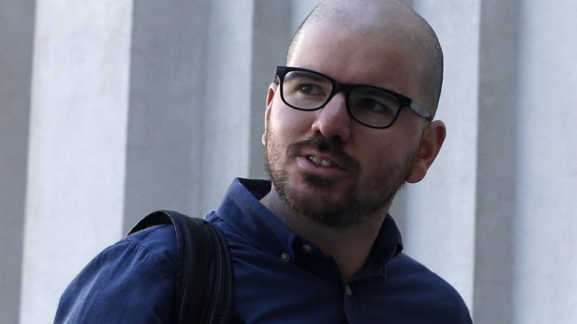 Diputado Giorgio Jackson anunció que dio negativo en test por coronavirus