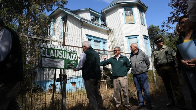 Clausuran casona donde se realizaban fiestas clandestinas en Temuco