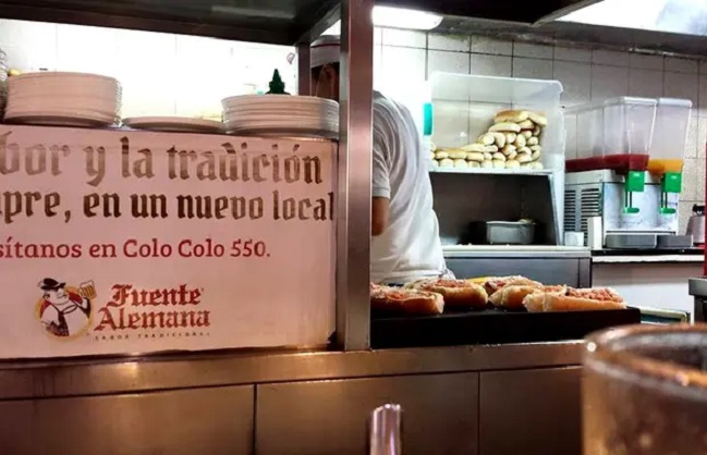 Golpe al paladar penquista: La más clásica sandwichería de Concepción cierra por coronavirus