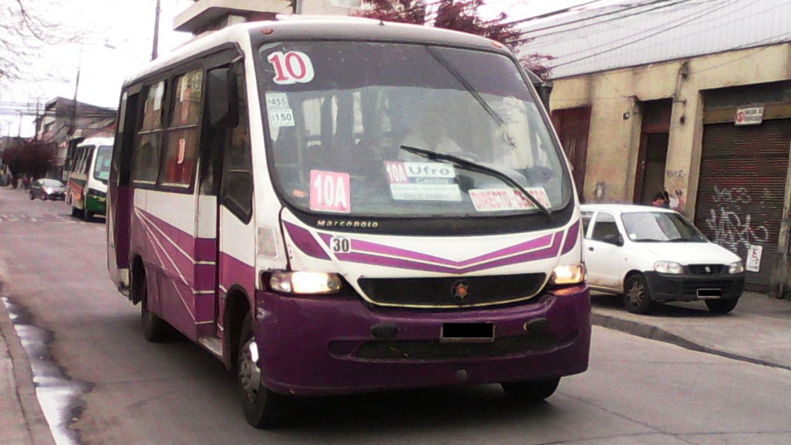 Suspenden línea de taxibuses en Temuco: Trabajador dio positivo al Covid-19