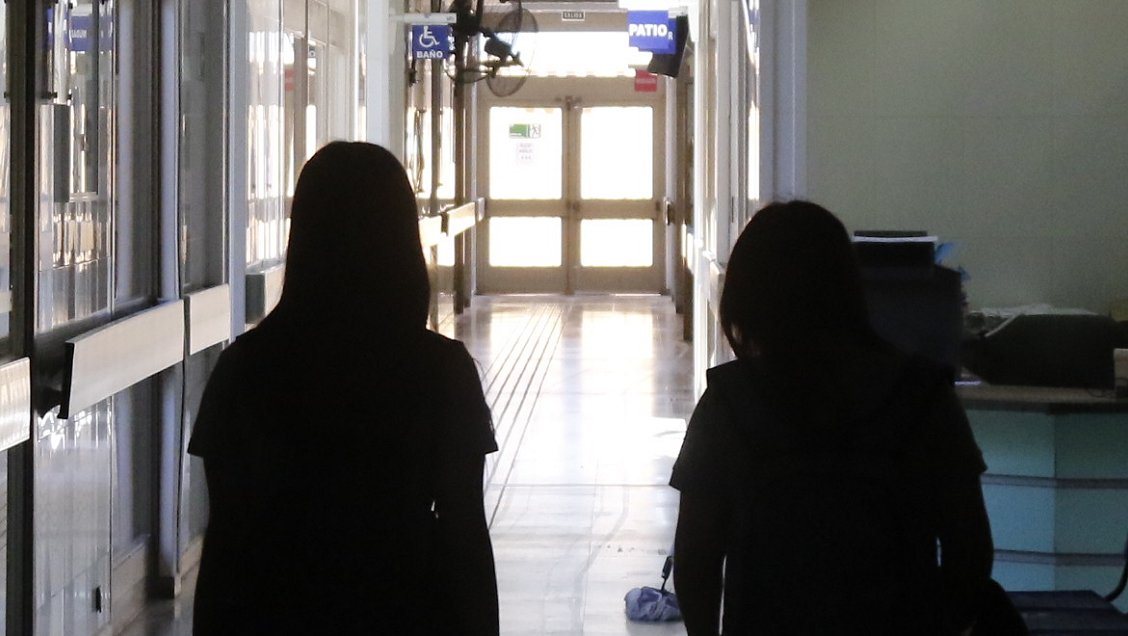 El matrimonio de los primeros dos casos de coronavirus en Chile culminó su cuarentena