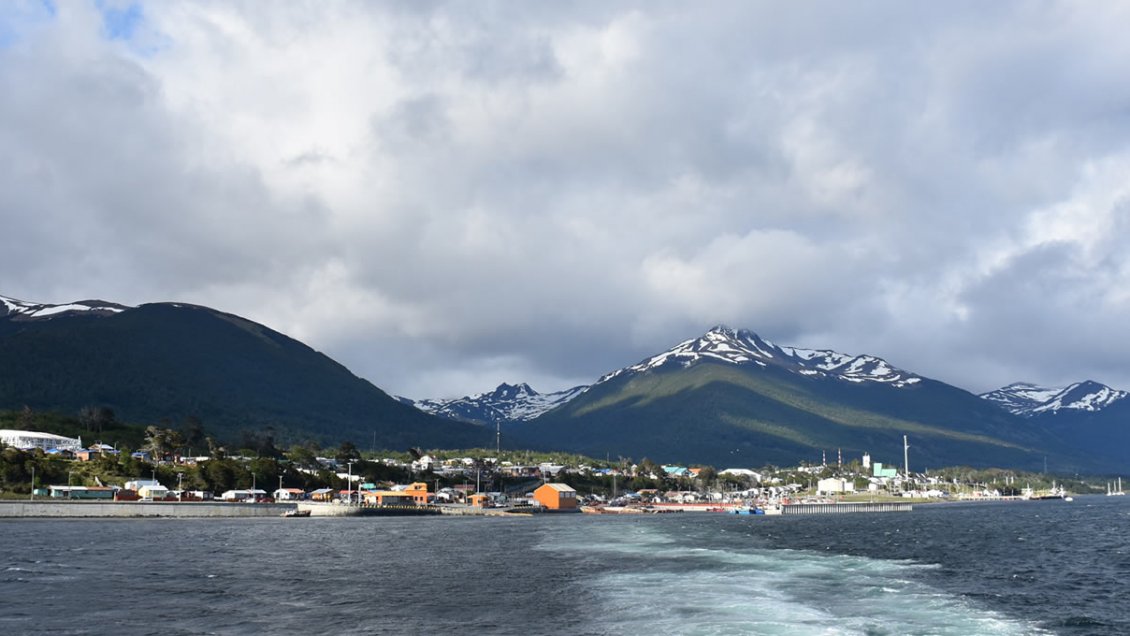 Alcalde de Cabo de Hornos decreta alerta comunal y pide prohibir ingreso a Isla Navarino