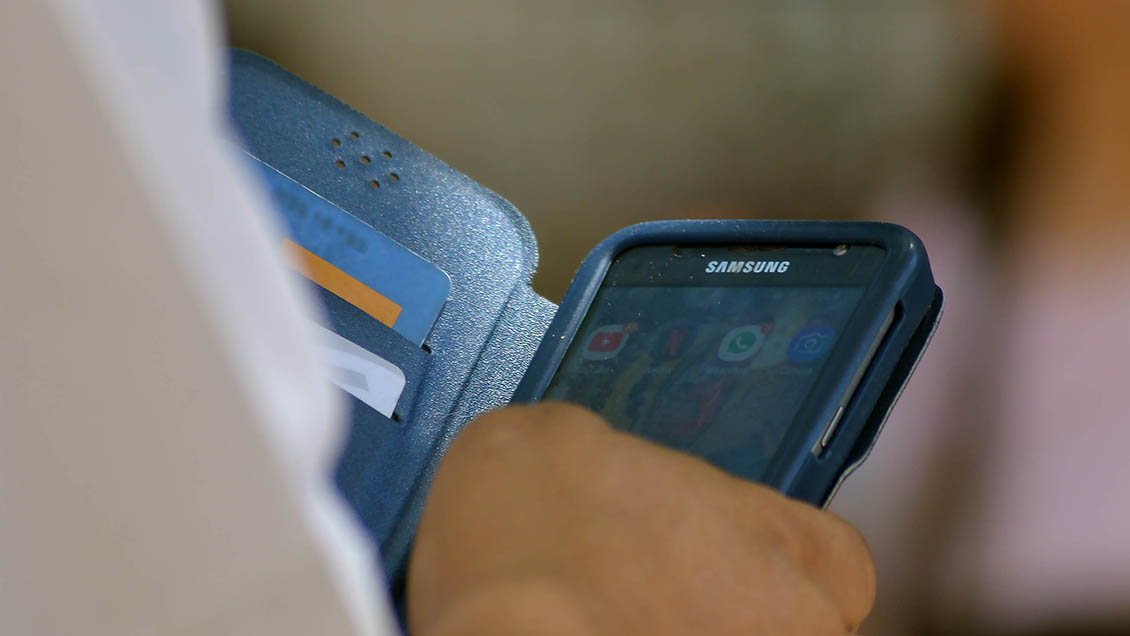 Acuerdo del Gobierno con empresas de telefonía móvil liberará el acceso de sitios informativos