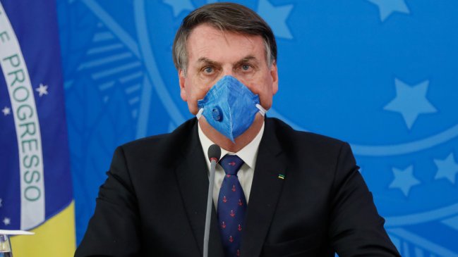 Bolsonaro criticó recomendación de suspender misas y cultos por coronavirus