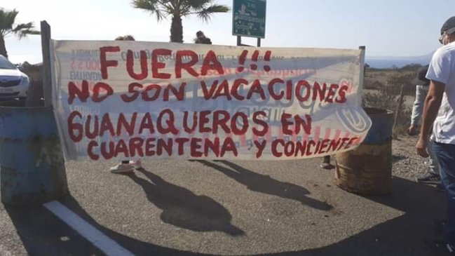 Vecinos bloquean accesos a los balnearios de Tongoy y Guanaqueros