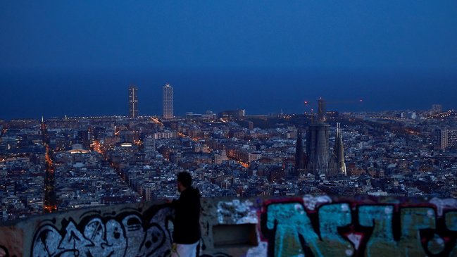 Detienen a 8 personas en orgía durante la cuarentena en Barcelona
