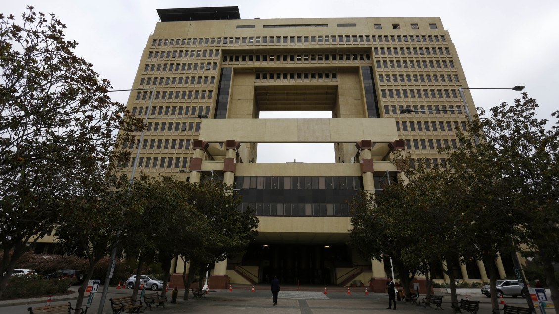 Instalan estación de enfermería para tomar temperatura a quienes ingresen al Congreso