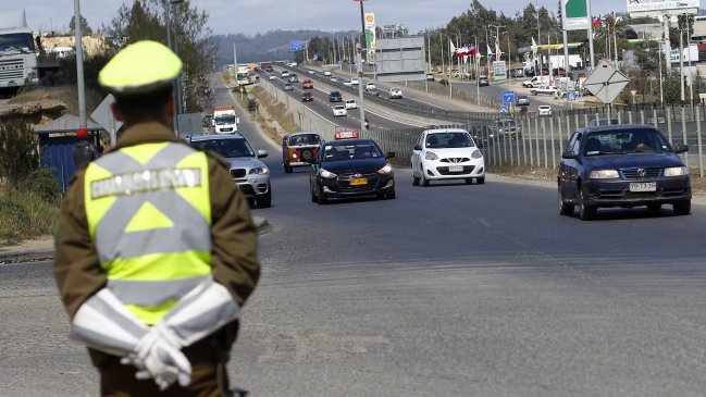 Balance de autoridades: Nueve de cada 10 vehículos que llegaron a la costa ya retornaron a Santiago
