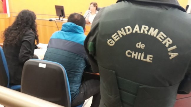 Quillón: Tres años de cárcel para sujeto tras esconder drogas debajo del asiento de un auto