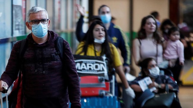 Colegio Médico de Magallanes pide que no aterricen aviones en Punta Arenas