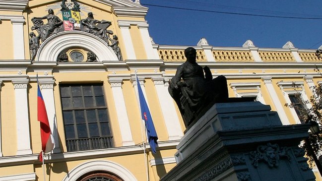 Paro virtual en la Universidad de Chile: Exigen internet para todos los alumnos y rebaja de los aranceles
