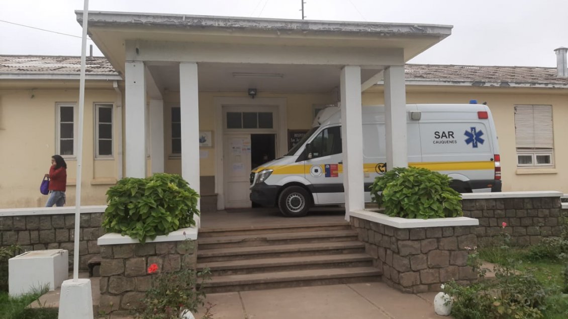 Médico de Hospital de Cauquenes fue diagnosticado con coronavirus: 40 funcionarios harán cuarentena