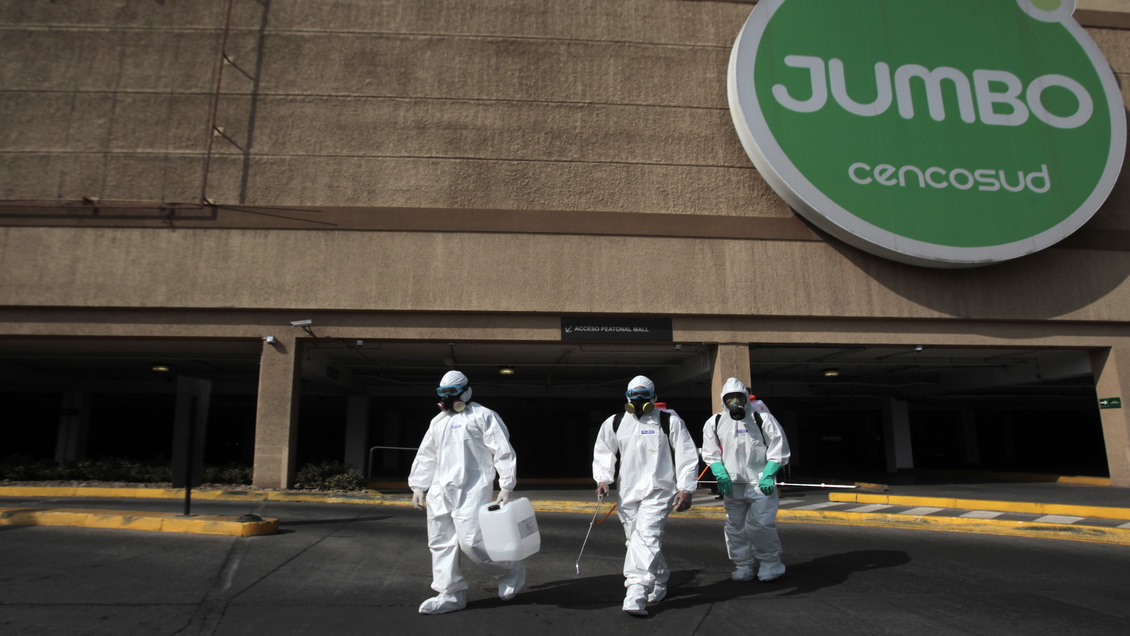 Mujer con coronavirus fue sorprendida intentando comprar en supermercado de Las Condes
