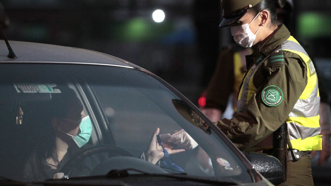 Balance de Carabineros: 339 personas no respetaron el toque de queda en la última jornada