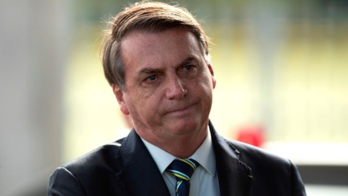 Twitter eliminó dos publicaciones de Bolsonaro en los que cuestionaba medidas contra el coronavirus