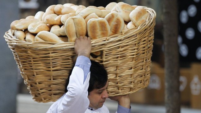 Ministro de Agricultura: Ojalá no haya especulación ni distorsión en el precio del pan