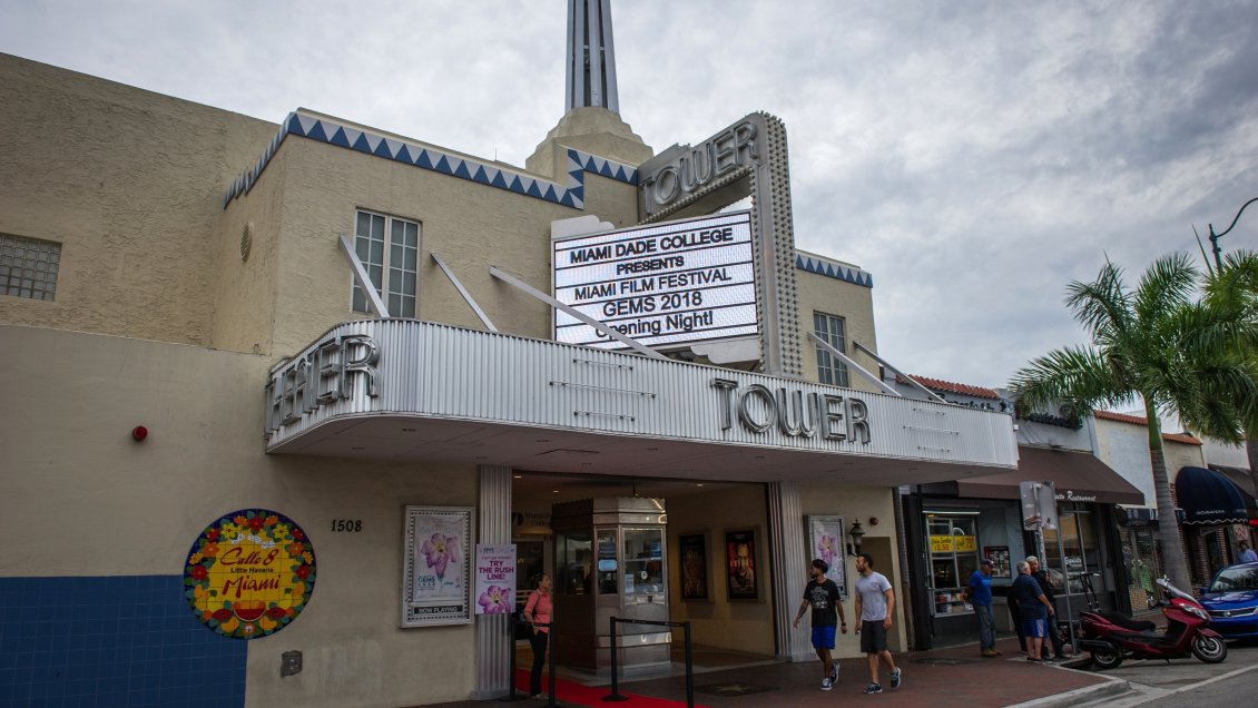 Cines de EEUU aplauden el rescate millonario por coronavirus: 