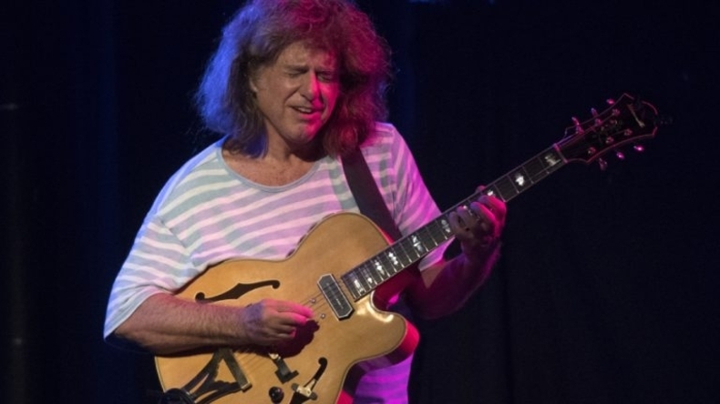 Pat Metheny anuncia la reprogramación de sus conciertos y manda un especial mensaje