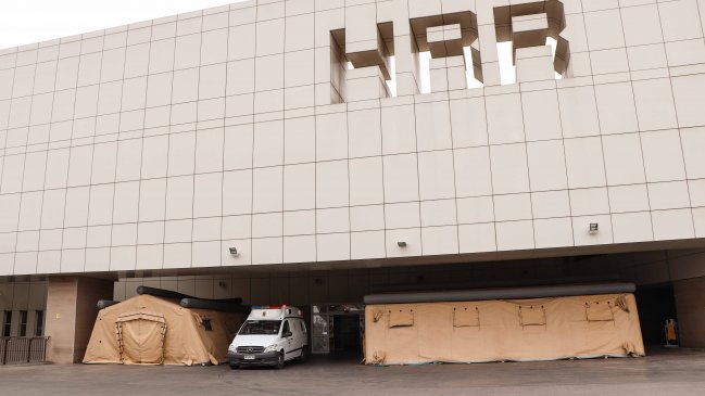 Instalan carpas de emergencia en el Hospital Regional de Rancagua