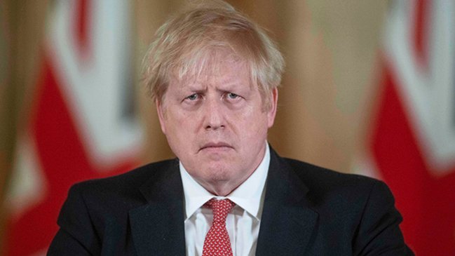 Boris Johnson se somete a pruebas tras pasar la noche hospitalizado por Covid-19