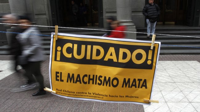 Violencia contra la mujer: En 70 % aumentaron consultas a teléfono de orientación durante cuarentena