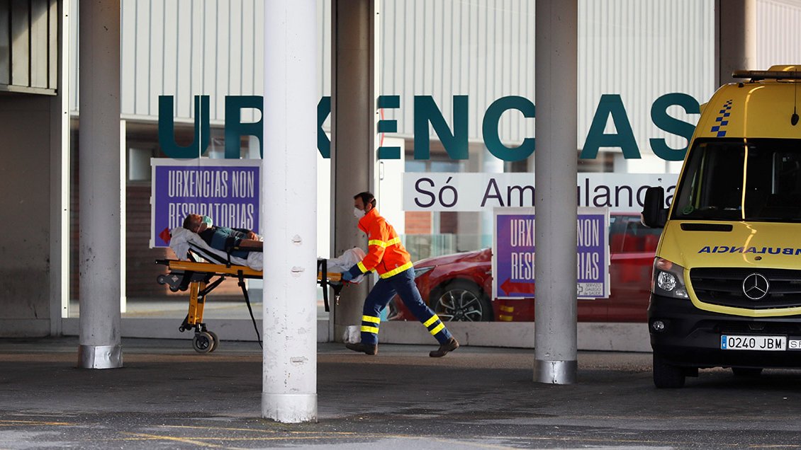España alcanza 13.055 muertos y sigue recortando fallecidos y casos