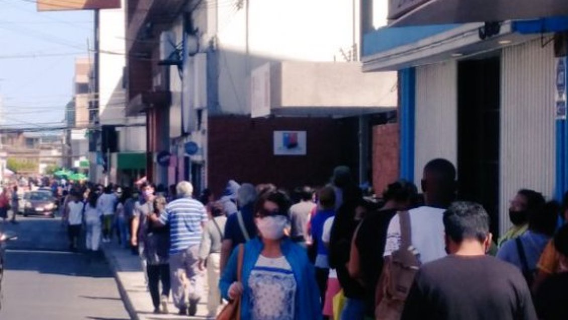 Refuerzan llamado a la banca para evitar filas en sectores financieros