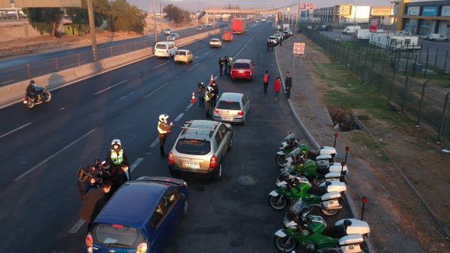 Más de 460 santiaguinos fueron sorprendidos viajando a la Región de Valparaíso sin autorización