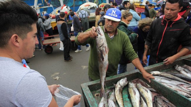 Cómo se preparan las caletas de pescadores para esta Semana Santa en medio de la pandemia