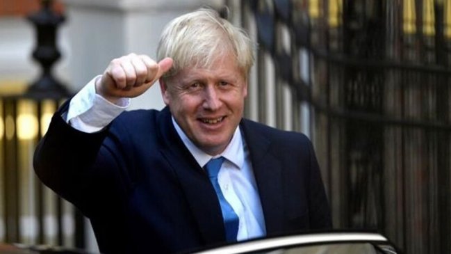 La salud de Boris Johnson mejora mientras la pandemia se recrudece en Reino Unido