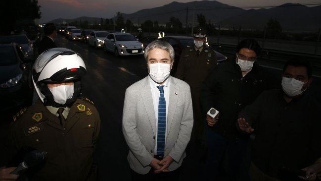 Ministro Blumel: 41 mil vehículos salieron de Santiago este Jueves Santo