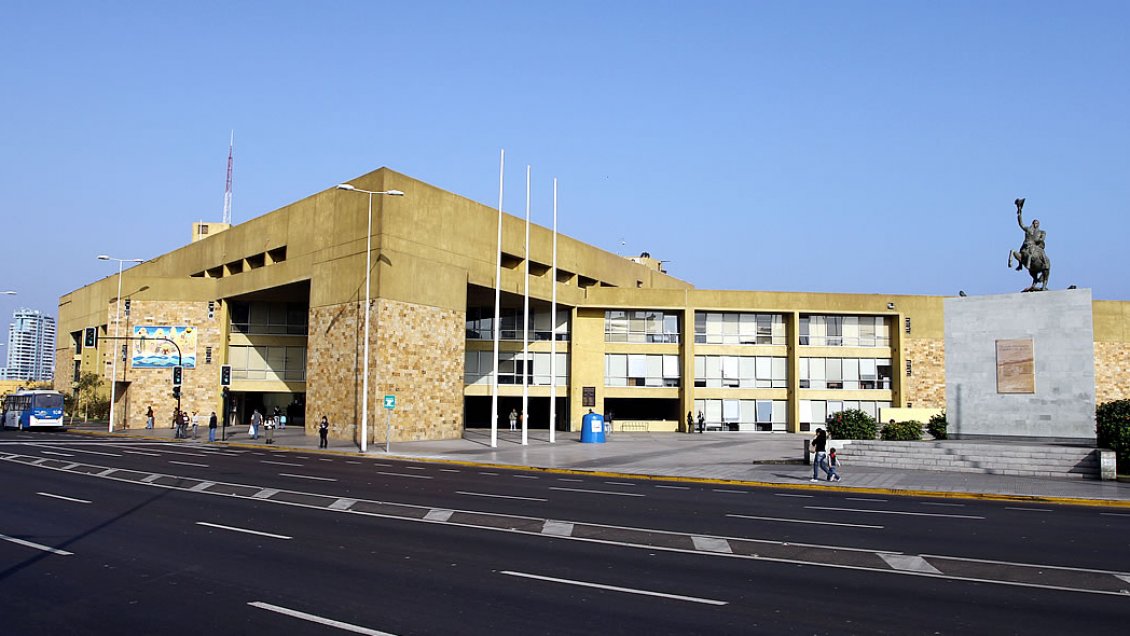 Concejal de Antofagasta da positivo a Covid-19: Municipio decreta cuarentena preventiva interna