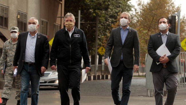 Ministro Blumel: Medidas de seguridad por Covid-19 continuarán 