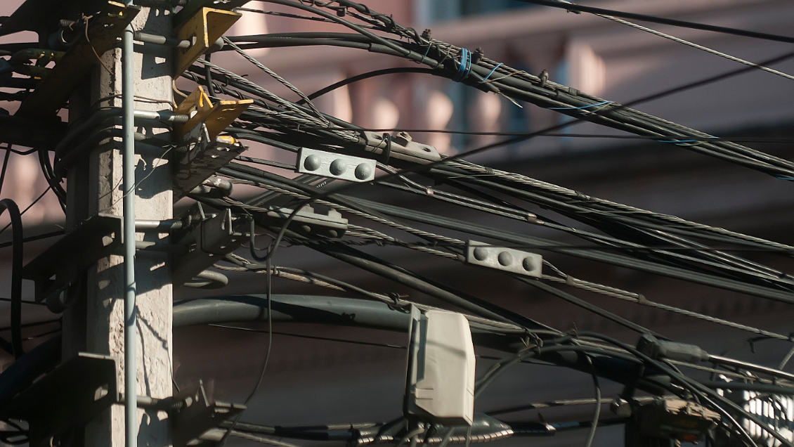 Reportan cortes de luz en sectores de varias comunas de Santiago