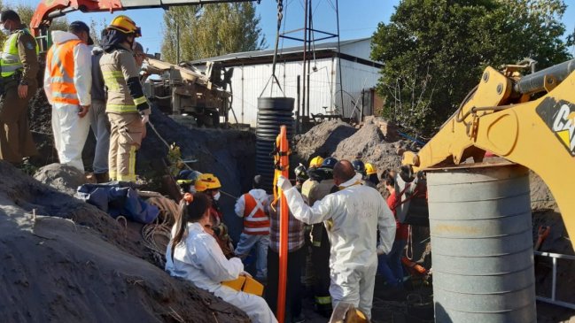 Bomberos rescató a joven que estuvo más de seis horas atrapado en un pozo en Quillón