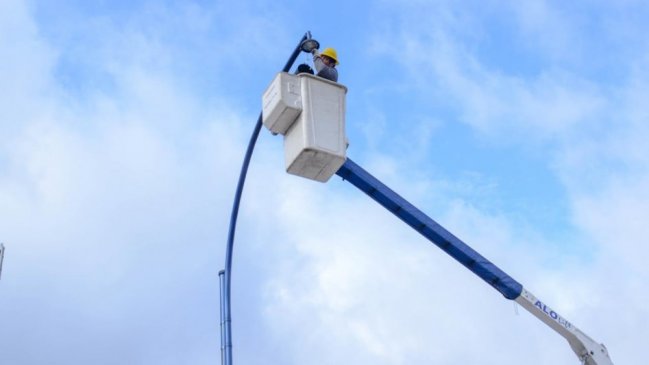 Aprueba licitación para recambio de luminarias a tecnología LED en Chillán