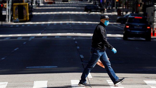 Nueva York obligará el uso de mascarilla en público para limitar los contagios