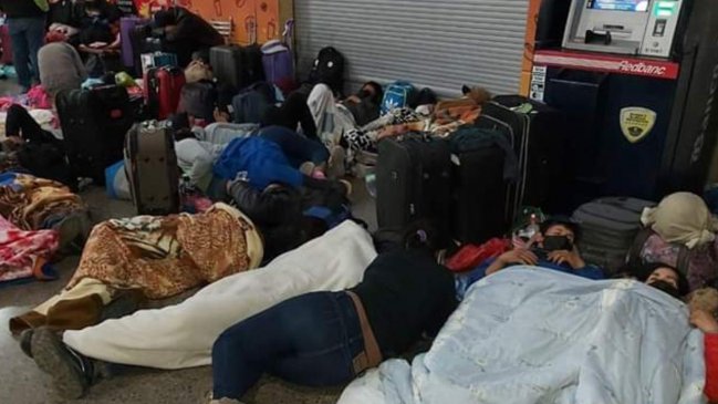 Más de 300 extranjeros que quedaron varados en Antofagasta fueron trasladados a albergues