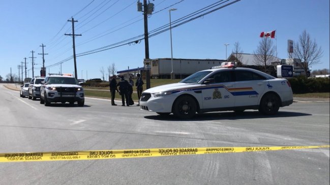  Al menos 17 personas murieron en un tiroteo en el este de Canadá  