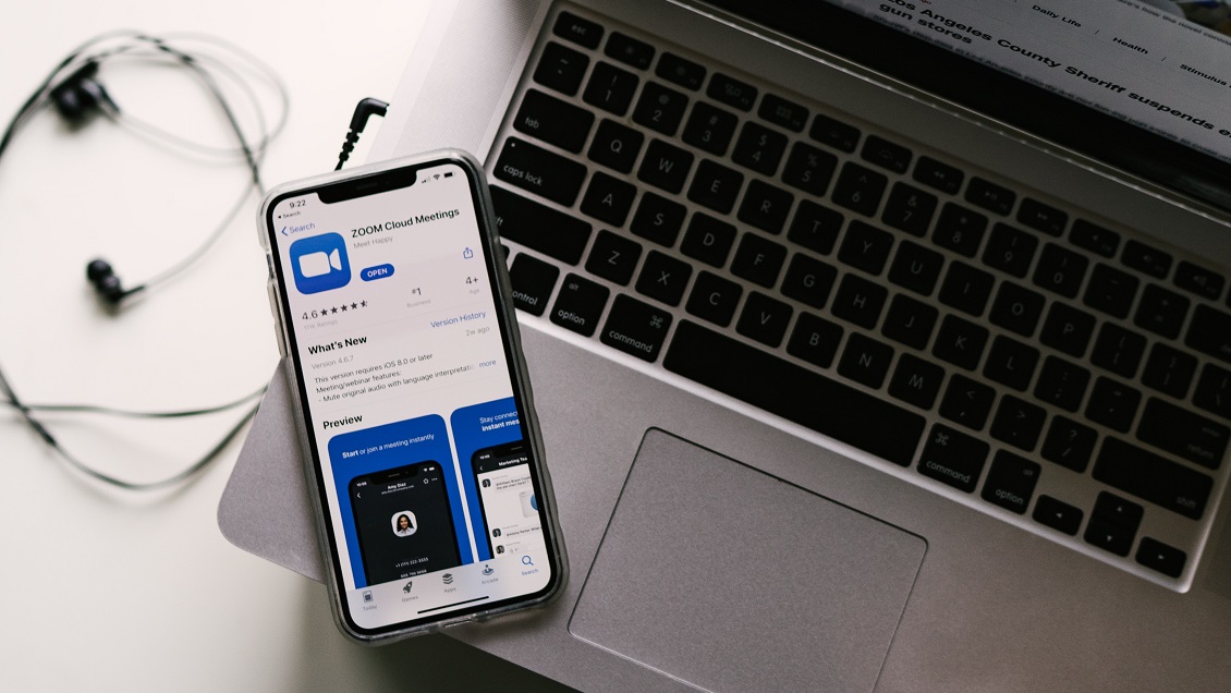 En plena defensa de tesis: Denuncian nuevo ataque a Zoom con imágenes de explotación sexual infantil
