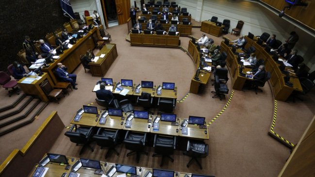 Impulsores consideran escandaloso que senadores desechen rebaja del 50% de la dieta parlamentaria