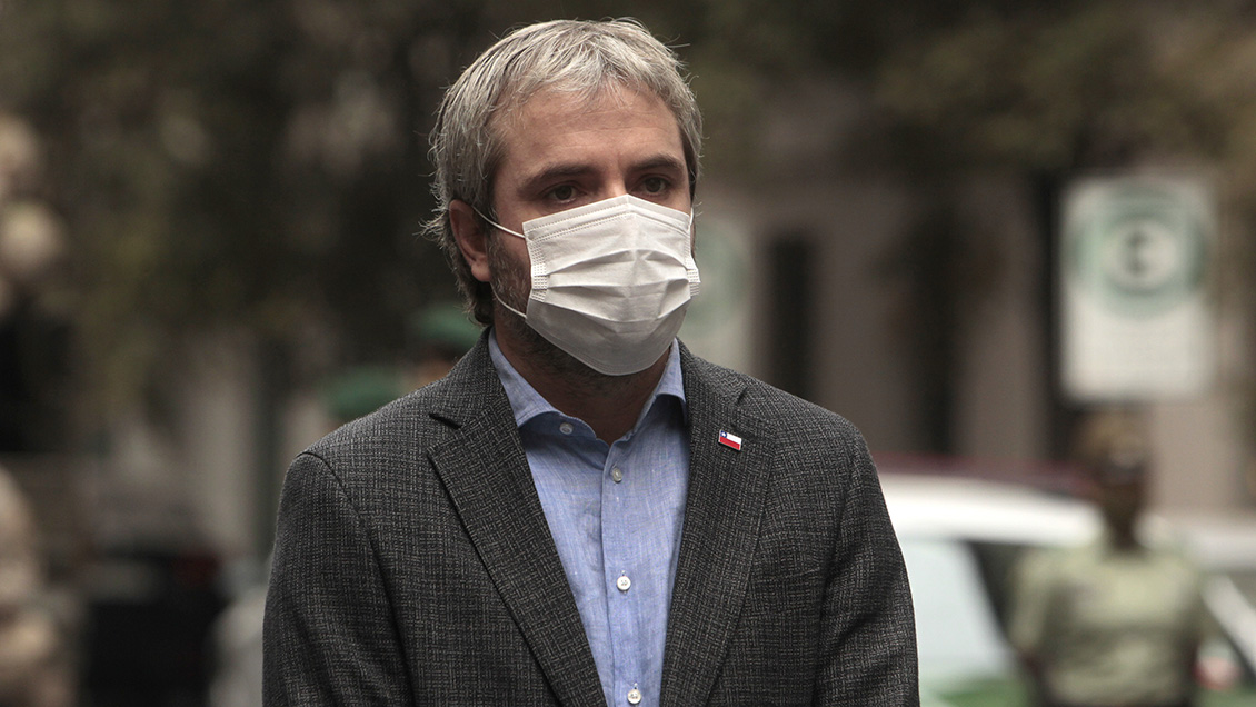 Ministro Blumel: Hace todo sentido racionalizar el cronograma electoral si se extiende la pandemia