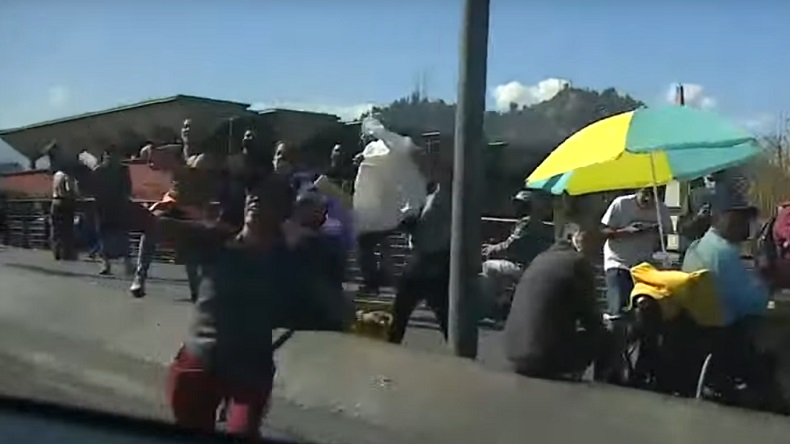 Equipo de Canal 13 fue atacado en vivo: 