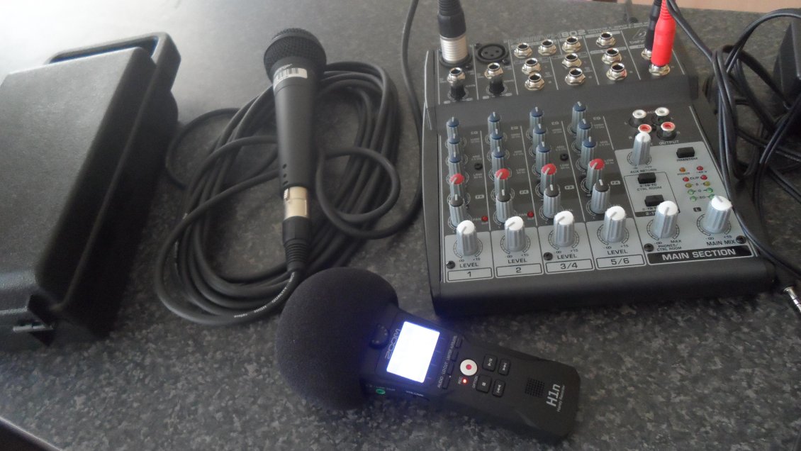 Radio comunitaria de Machalí emite contenidos educativos para estudiantes