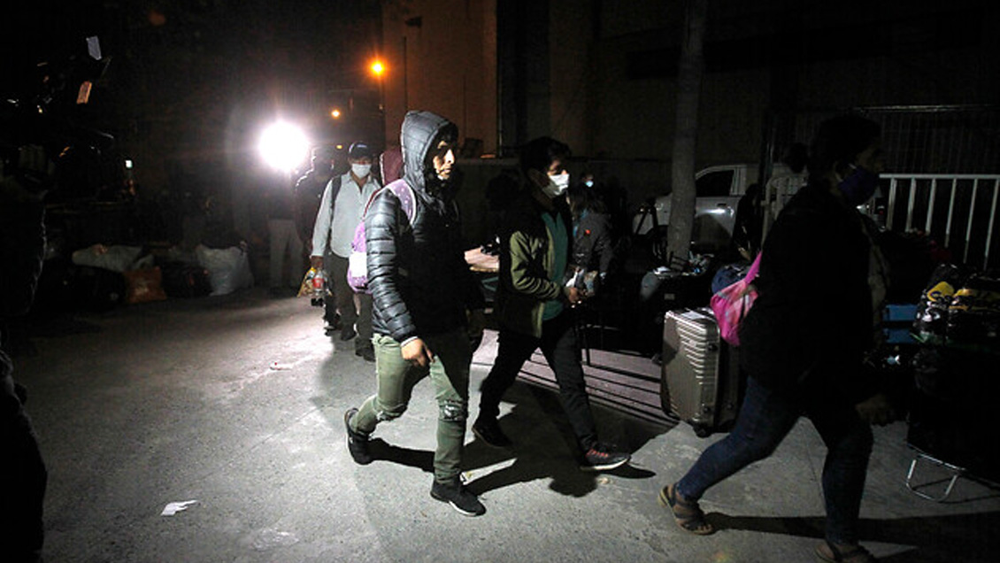Bolivianos varados ya comenzaron a viajar hacia Iquique para retornar a su país