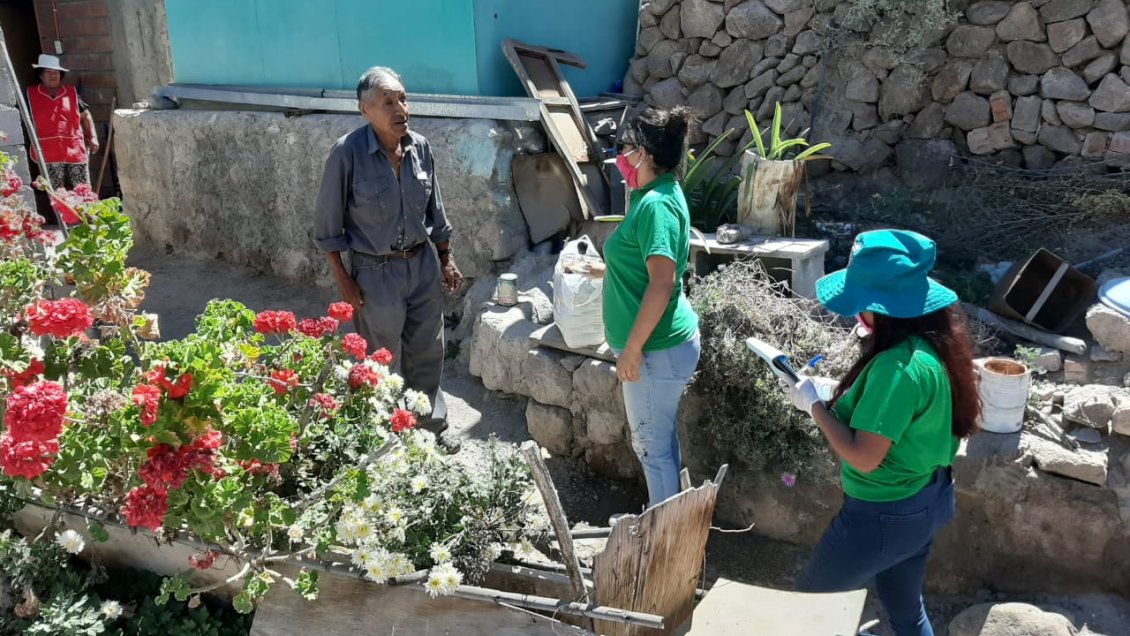 Arica y Parinacota: Cerca de 200 cajas de alimentos fueron entregadas a familias de Camarones