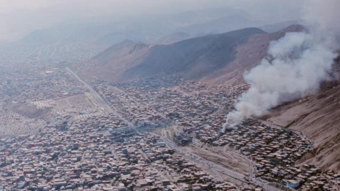 Incendio destruyó tres viviendas y dejó 36 damnificados en Antofagasta