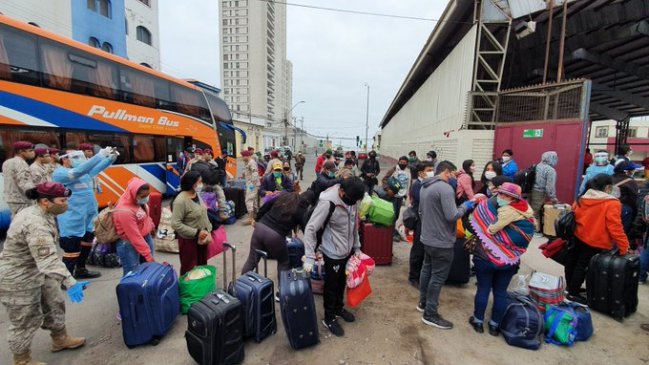 Iquique: Confirman otros 21 contagios de Covid-19 en albergue de bolivianos