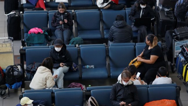 Estudiante varado en México confirmó que habrá un vuelo chárter para regresar a Chile