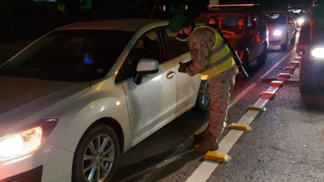 Más de 500 vehículos que intentaban pasar al Ñuble este fin de semana largo fueron devueltos